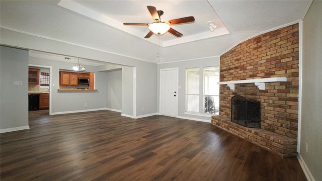 7113 Ridgeview Drive, Rowlett, TX 75089