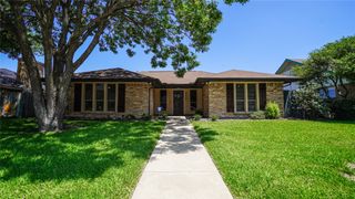 7113 Ridgeview Drive, Rowlett, TX 75089
