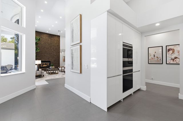 8245 SE Country Estates Way, Jupiter, FL 33458