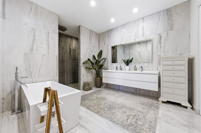 8245 SE Country Estates Way, Jupiter, FL 33458