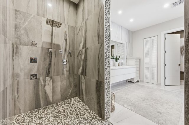 8245 SE Country Estates Way, Jupiter, FL 33458