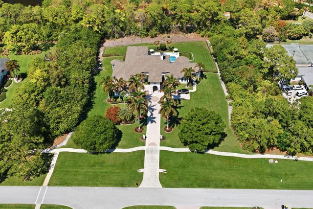 8245 SE Country Estates Way, Jupiter, FL 33458