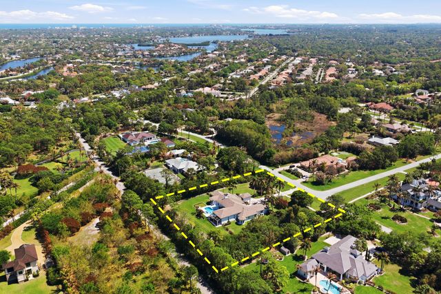 8245 SE Country Estates Way, Jupiter, FL 33458