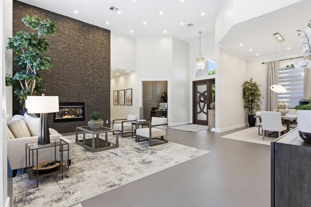 8245 SE Country Estates Way, Jupiter, FL 33458