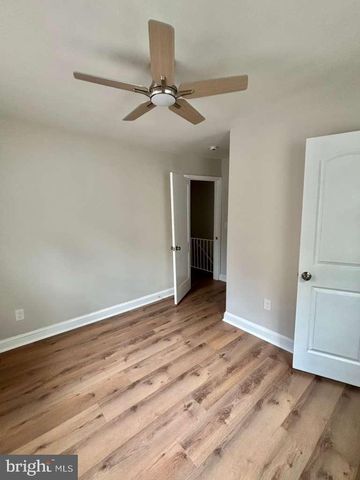 458 BURNS ST SE, Washington, DC 20019