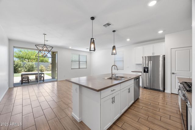 4121 S 67TH Drive, Phoenix, AZ 85043
