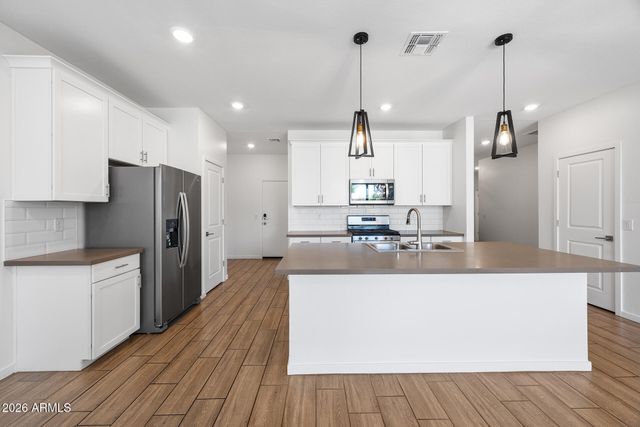 4121 S 67TH Drive, Phoenix, AZ 85043