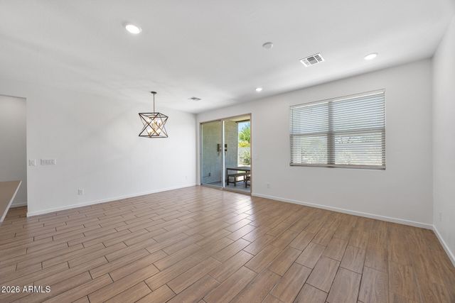 4121 S 67TH Drive, Phoenix, AZ 85043
