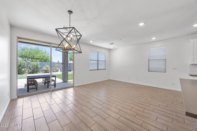 4121 S 67TH Drive, Phoenix, AZ 85043