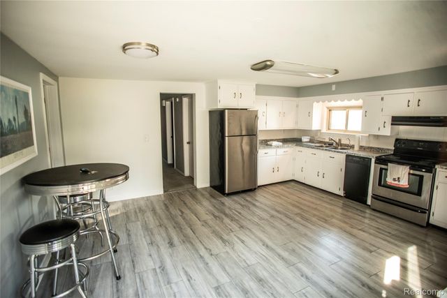 131 E Washington Street, Dimondale Village, MI 48821