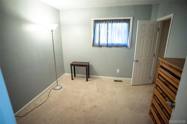 131 E Washington Street, Dimondale Village, MI 48821