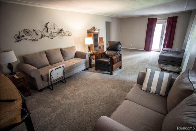 131 E Washington Street, Dimondale Village, MI 48821