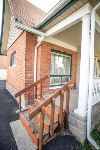 131 E Washington Street, Dimondale Village, MI 48821