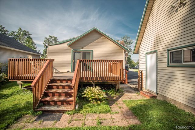 131 E Washington Street, Dimondale Village, MI 48821