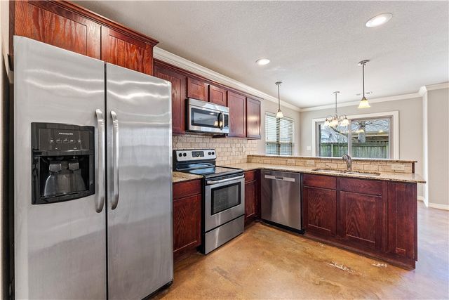 2665 N Arroyo Avenue, Fayetteville, AR 72703