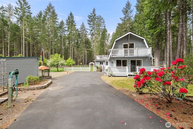 261 N Olympic Way, Hoodsport, WA 98548