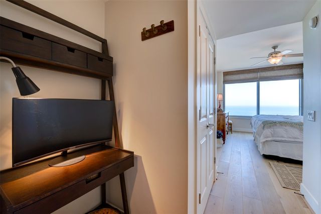 801 E Beach Drive BC1604, Galveston, TX 77550