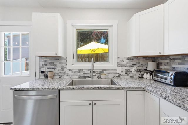 2000 SE Sandy Lane, Pocatello, ID 83204