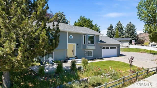 2000 SE Sandy Lane, Pocatello, ID 83204