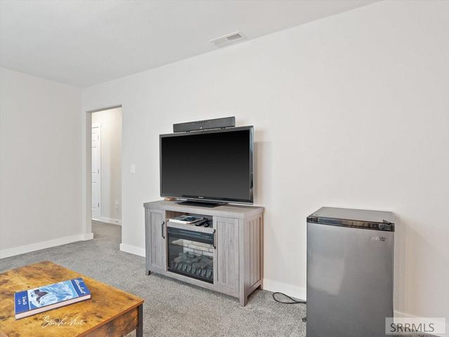 2000 SE Sandy Lane, Pocatello, ID 83204