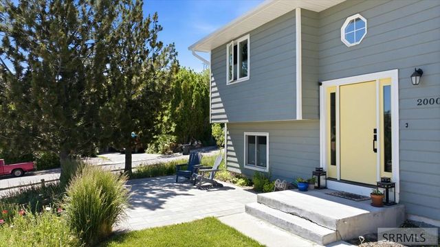 2000 SE Sandy Lane, Pocatello, ID 83204