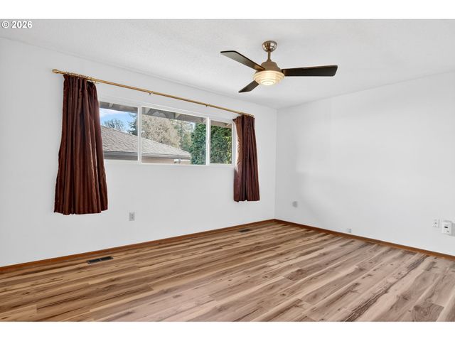 16540 Sw KING CHARLES Ave, Portland, OR 97224