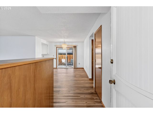 16540 Sw KING CHARLES Ave, Portland, OR 97224