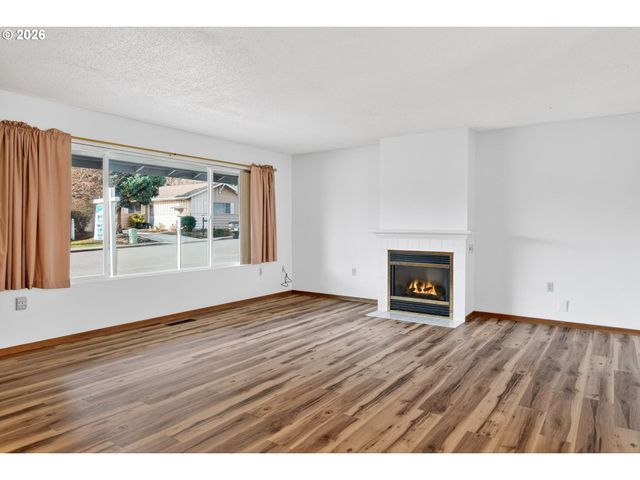 16540 Sw KING CHARLES Ave, Portland, OR 97224