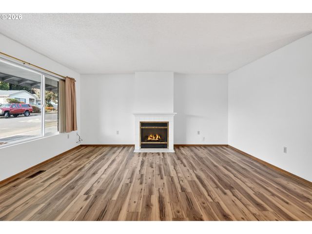 16540 Sw KING CHARLES Ave, Portland, OR 97224