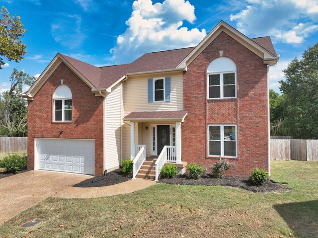 323 Witham Ct, Goodlettsville, TN 37072