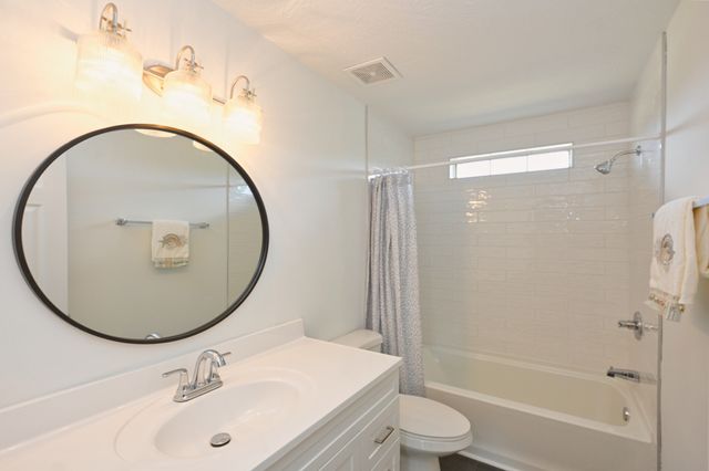 323 Witham Ct, Goodlettsville, TN 37072