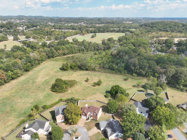 323 Witham Ct, Goodlettsville, TN 37072