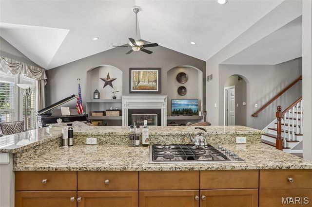 621 Stonebrook Court, Chesterfield, MO 63005