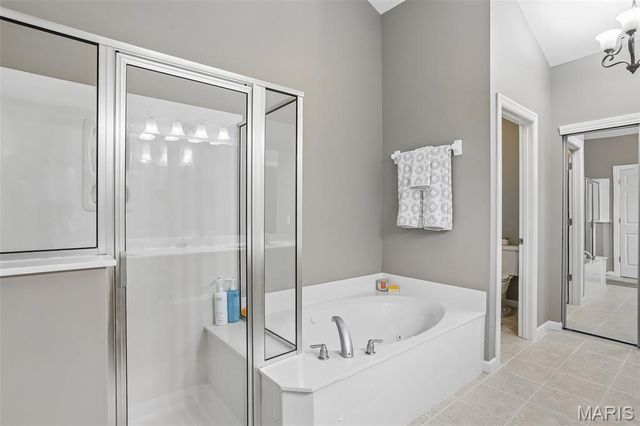 621 Stonebrook Court, Chesterfield, MO 63005