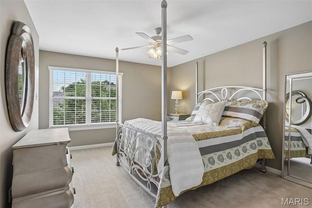 621 Stonebrook Court, Chesterfield, MO 63005