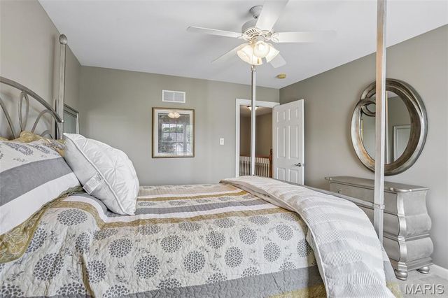 621 Stonebrook Court, Chesterfield, MO 63005