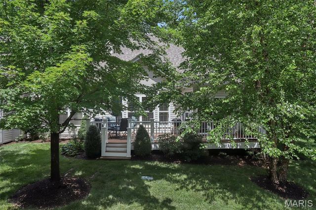 621 Stonebrook Court, Chesterfield, MO 63005