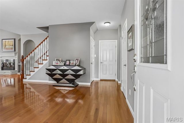621 Stonebrook Court, Chesterfield, MO 63005