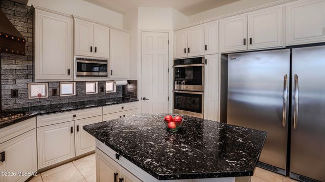 3915 E Playa De Coronado, Tucson, AZ 85718