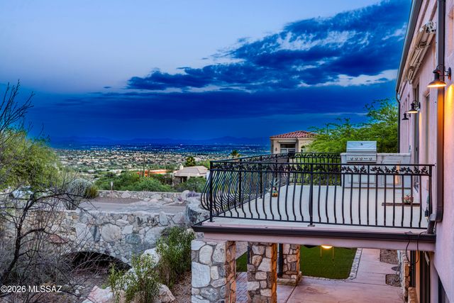 3915 E Playa De Coronado, Tucson, AZ 85718