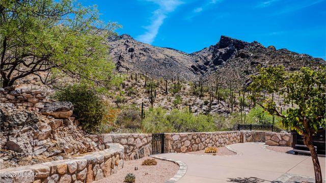 3915 E Playa De Coronado, Tucson, AZ 85718