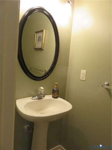 3107 McCabe Ct, Chester, VA 23831