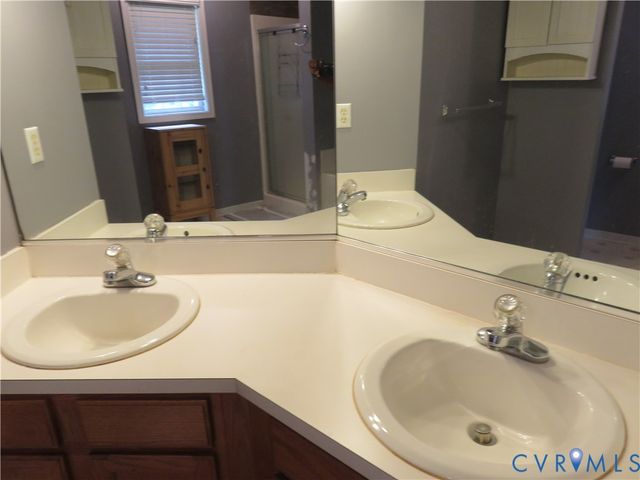 3107 McCabe Ct, Chester, VA 23831