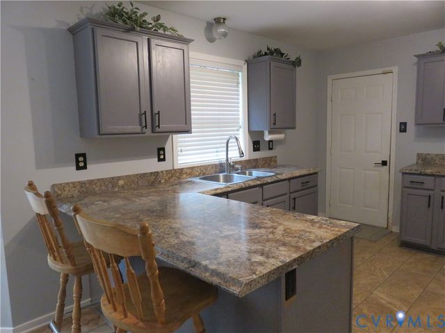 3107 McCabe Ct, Chester, VA 23831