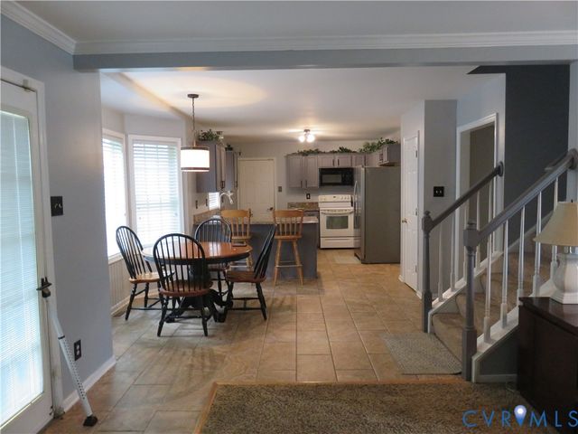 3107 McCabe Ct, Chester, VA 23831