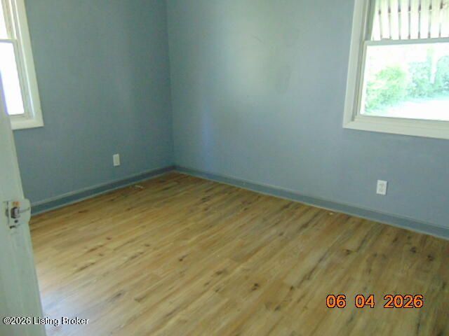 318 Freeman Ave, Louisville, KY 40214