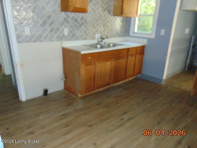 318 Freeman Ave, Louisville, KY 40214