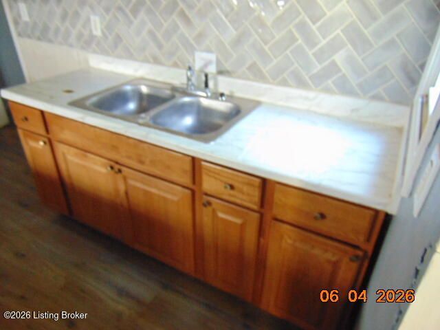 318 Freeman Ave, Louisville, KY 40214