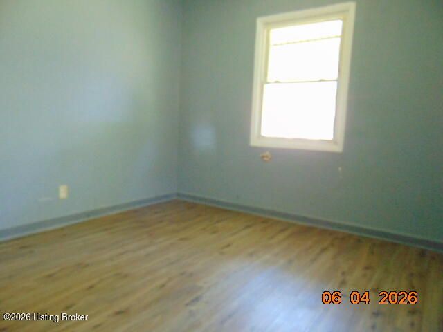 318 Freeman Ave, Louisville, KY 40214