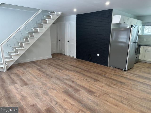 18 NESTINGROCK LN, Levittown, PA 19054